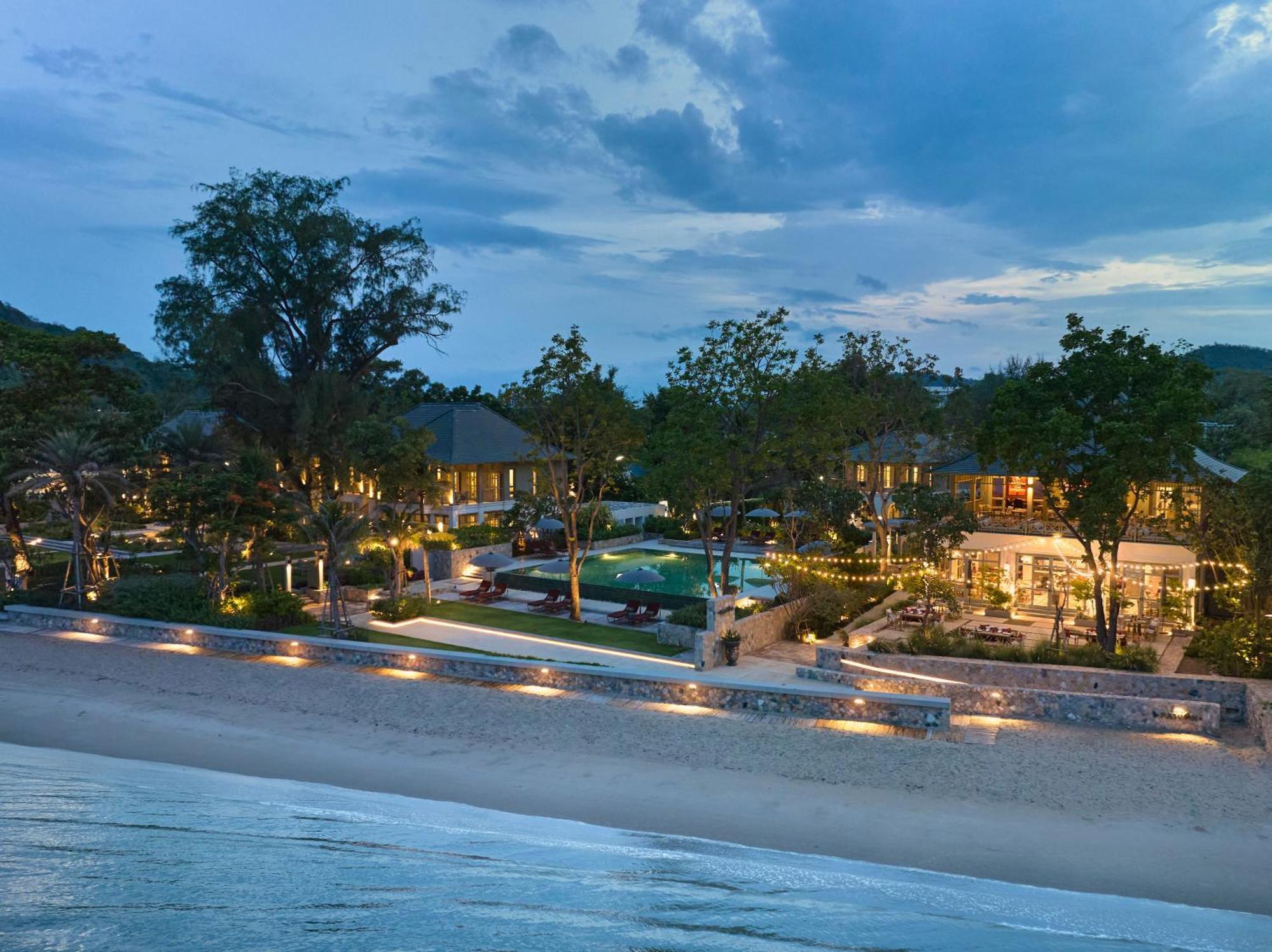 Charras Bhawan Hotel And Residences Huahin Kültér fotó